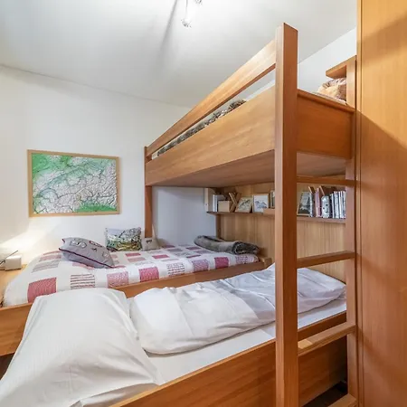 Chesa Daniela B1 - Апартаменти *